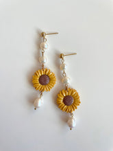 Load image into Gallery viewer, The Sunny earrings