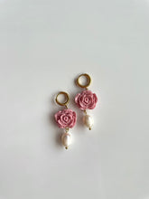 Load image into Gallery viewer, The Priscila hoops