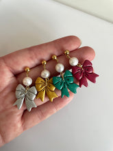 Load image into Gallery viewer, The Molly earrings (Christmas version)