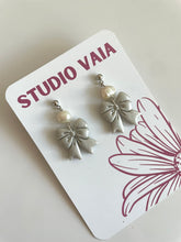 Load image into Gallery viewer, The Molly earrings (Christmas version)