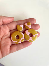 Load image into Gallery viewer, The Chelsea earrings