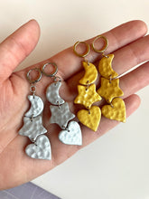 Load image into Gallery viewer, The Laura earrings