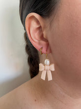 Load image into Gallery viewer, The Clara bows