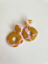 Load image into Gallery viewer, The Chelsea earrings
