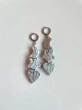 Load image into Gallery viewer, The Luna earrings
