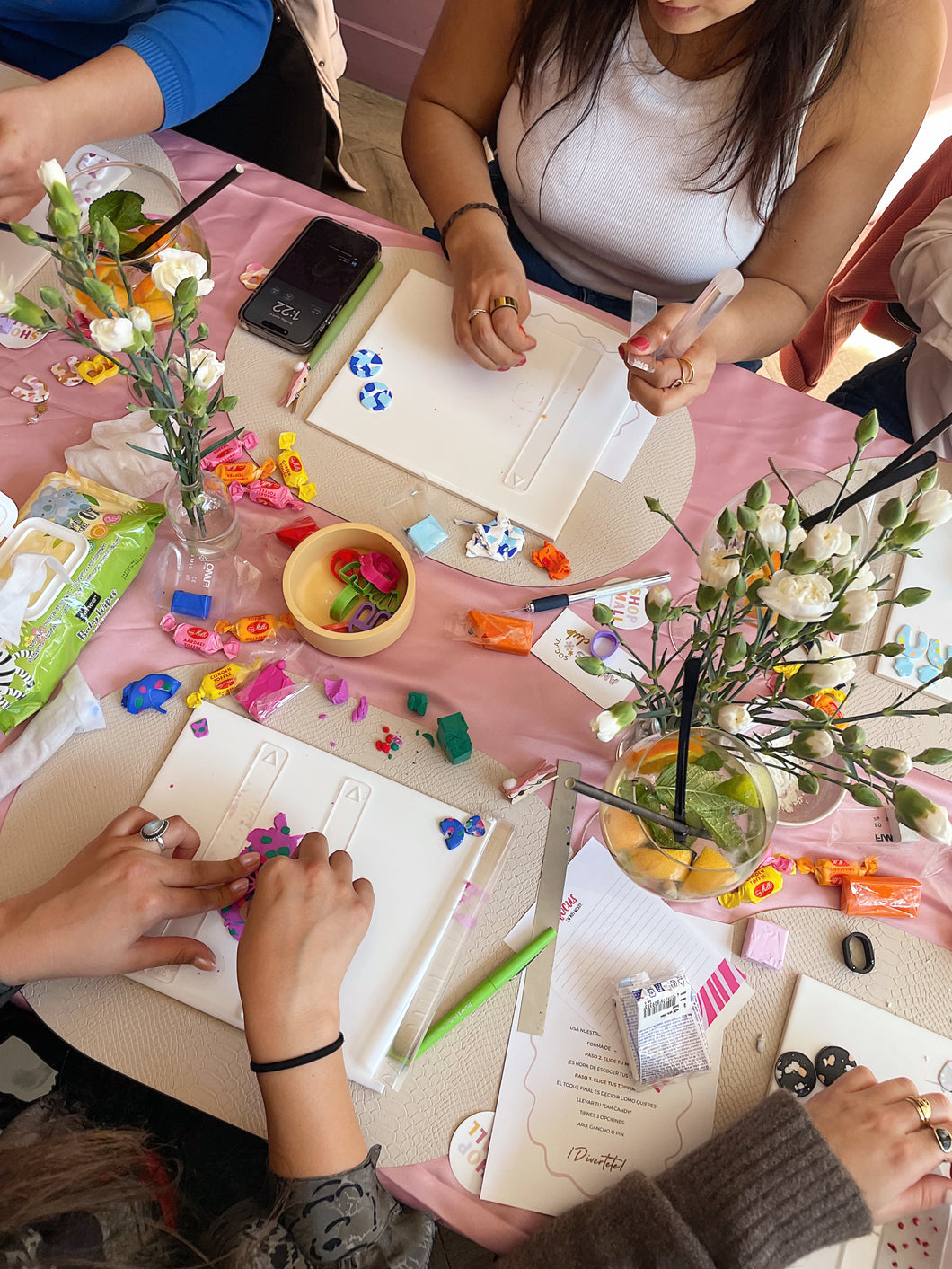 Workshop: Make your own earrings!