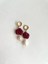 Load image into Gallery viewer, The Priscila hoops
