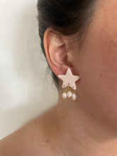 Load image into Gallery viewer, The Nuna earrings
