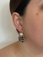 Load image into Gallery viewer, The Molly earrings
