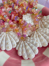 Load image into Gallery viewer, The Nemo necklace
