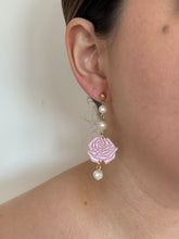 Load image into Gallery viewer, The Rosita earrings
