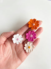 Load image into Gallery viewer, The Daisy studs
